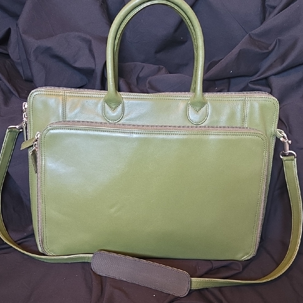 Levenger Olive Leather Laptop Briefcase in Green